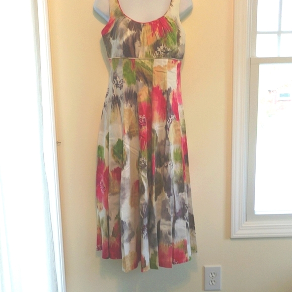 Spring Midi - Picture 2 of 4